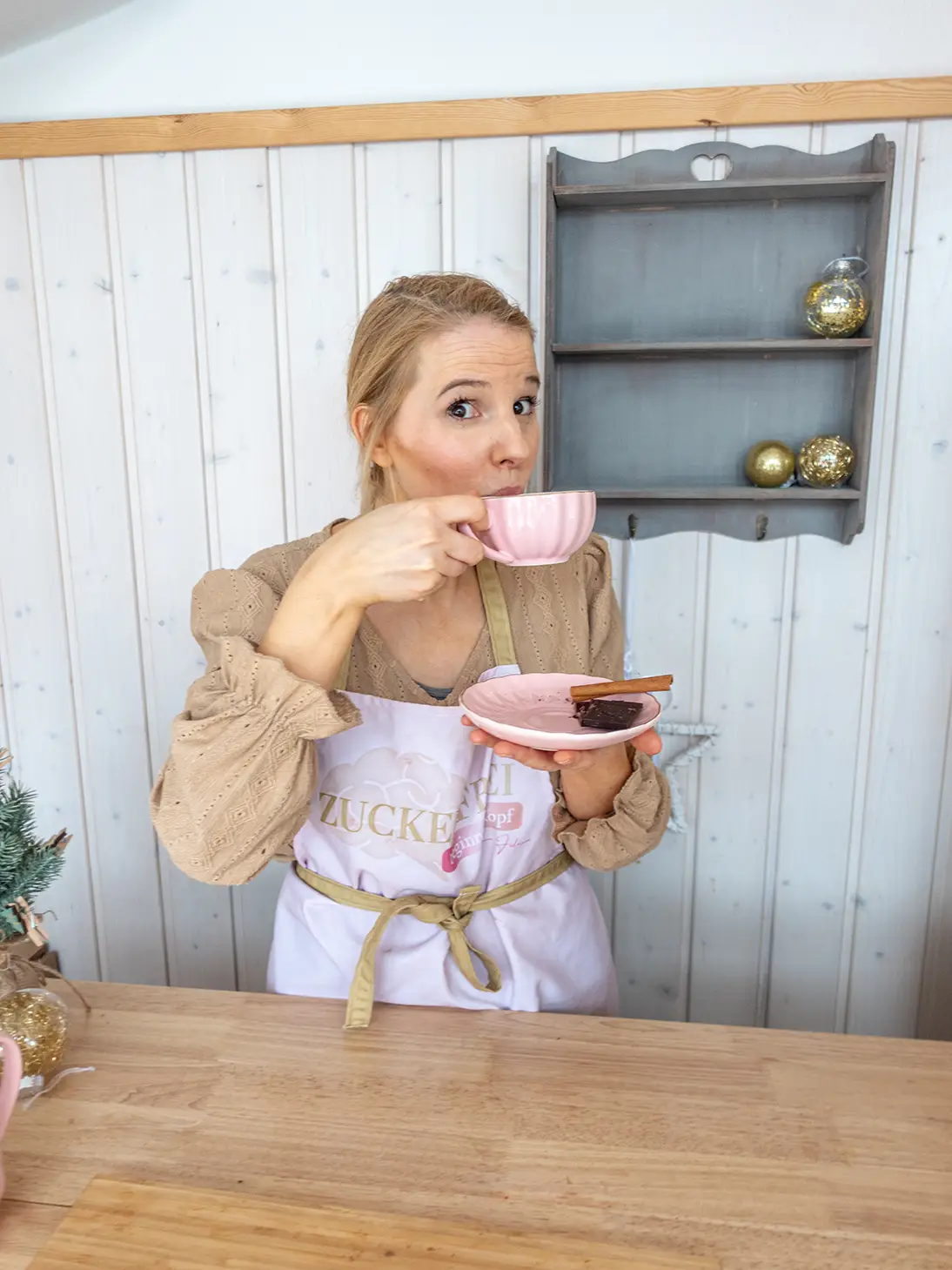 Zuckerfreies Weihnachtsgebäck, nur mit Datteln gesüßt